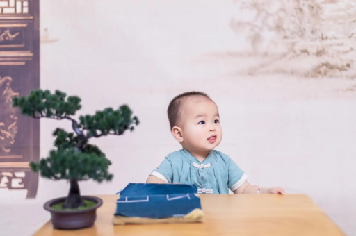 香河宝宝拉屎就哭